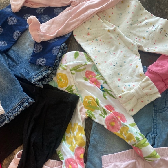 BABY GIRL 0-3 mos! 💗33 items(31 pants/2 diaper covers) 💗at least 10 are NWT! - Picture 3 of 11